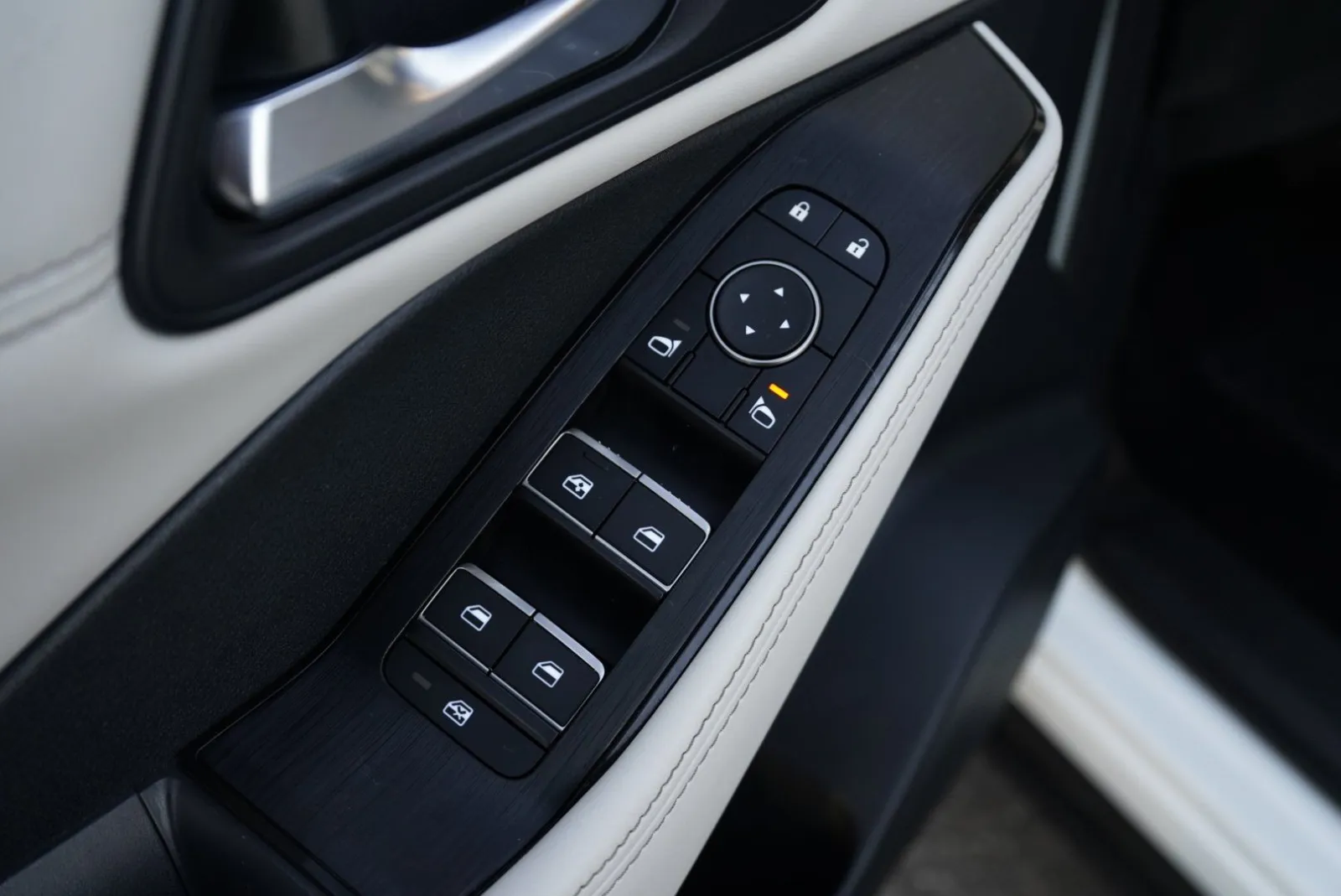 Nissan Rogue photo 20