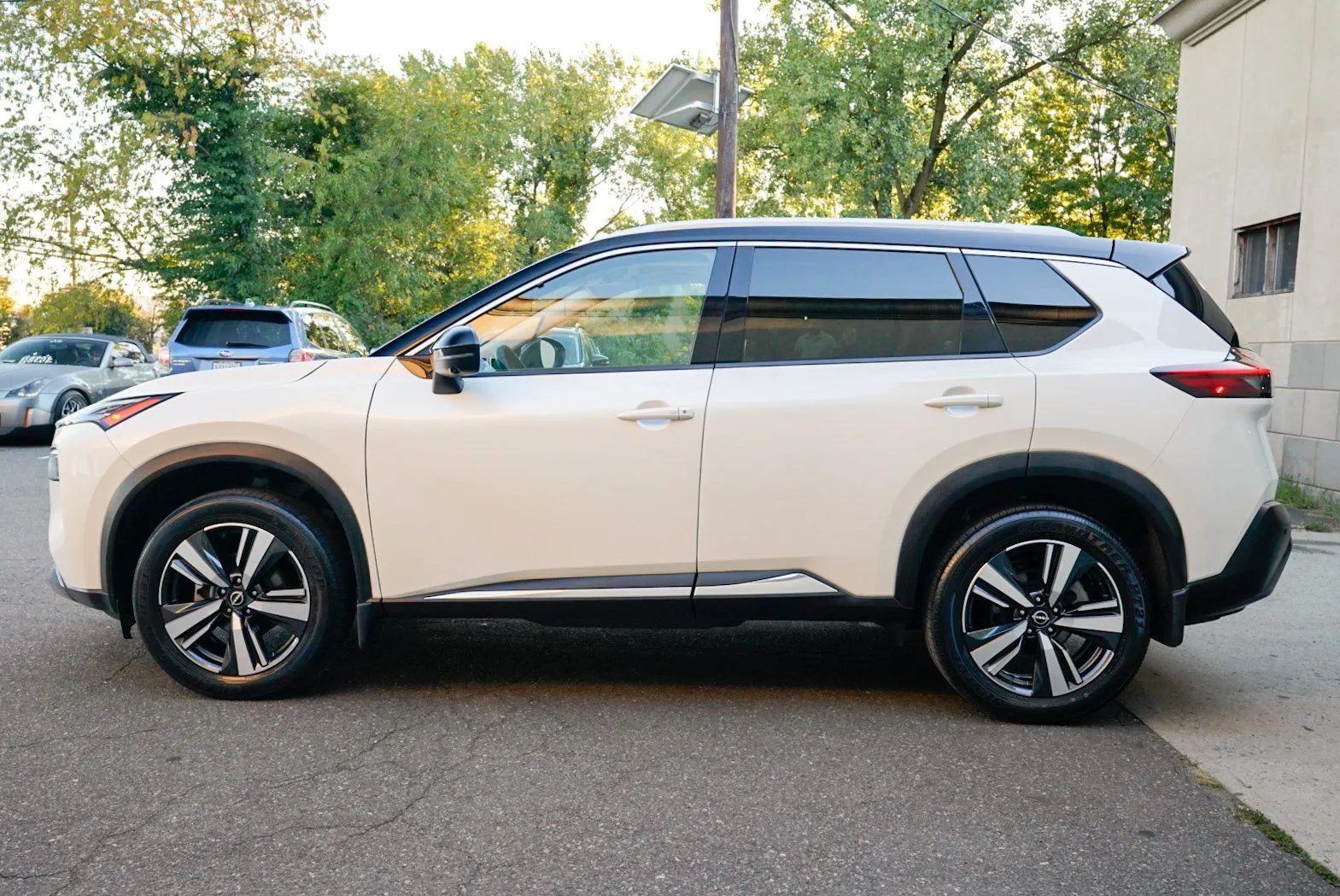 Nissan Rogue photo 8