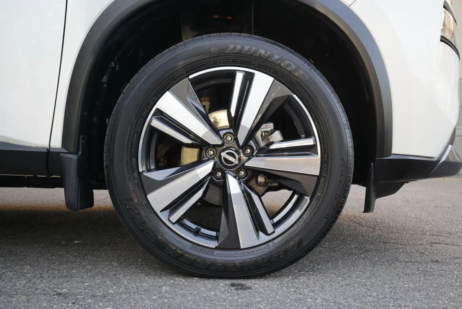 Nissan Rogue photo 17