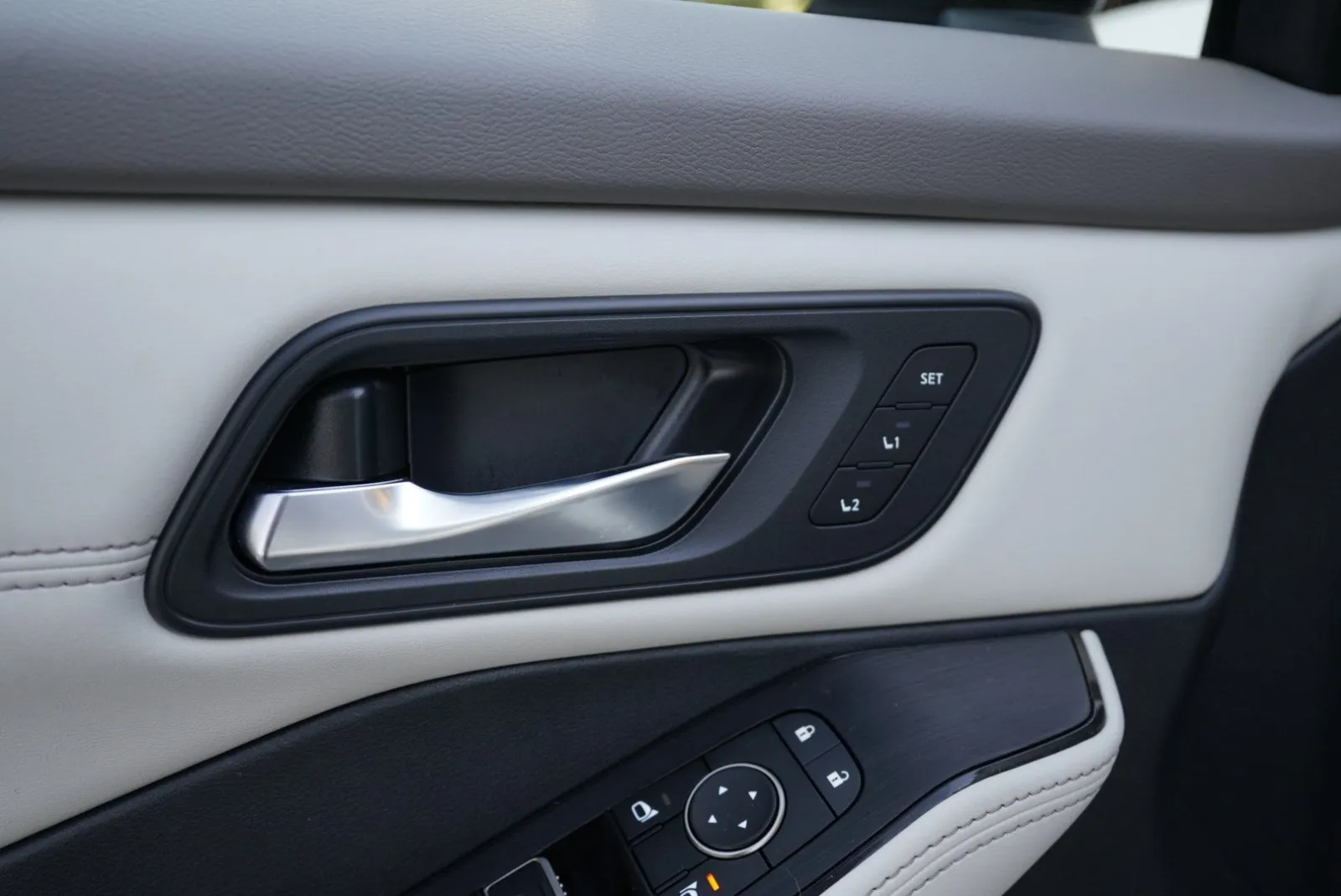 Nissan Rogue photo 19