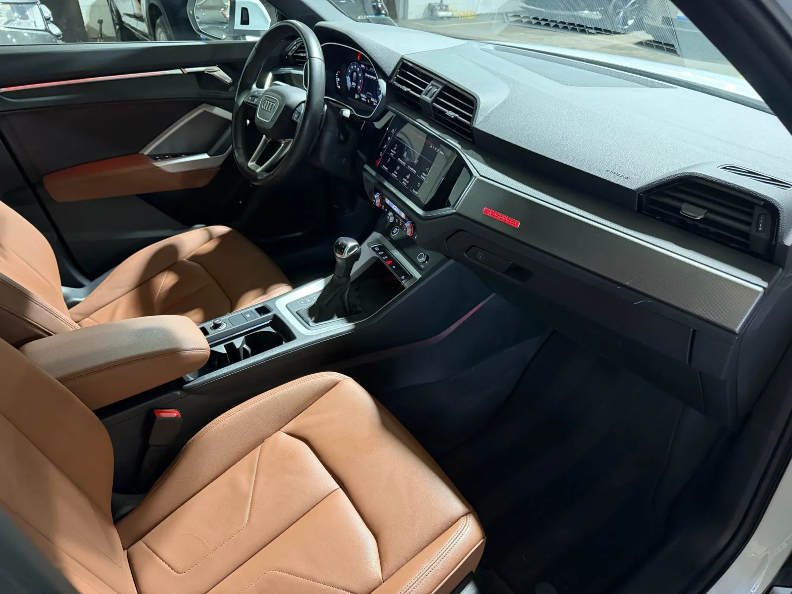 Audi Q3 photo 15