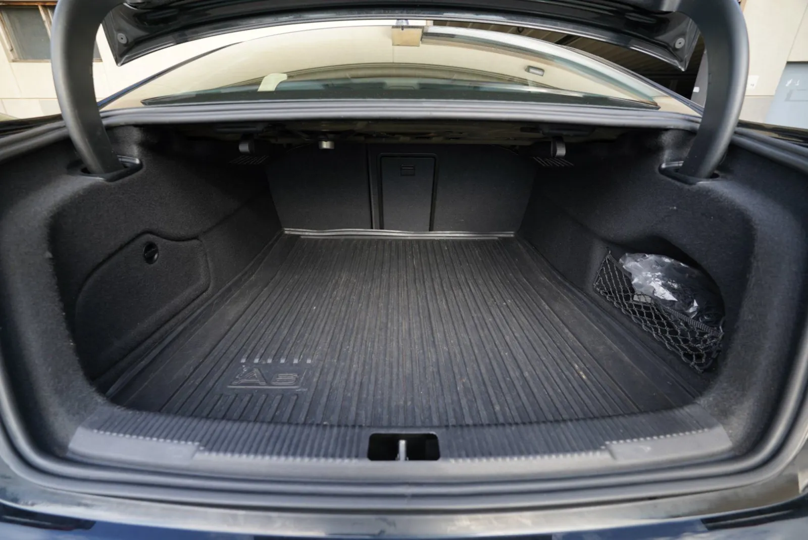 Audi A6 photo 35