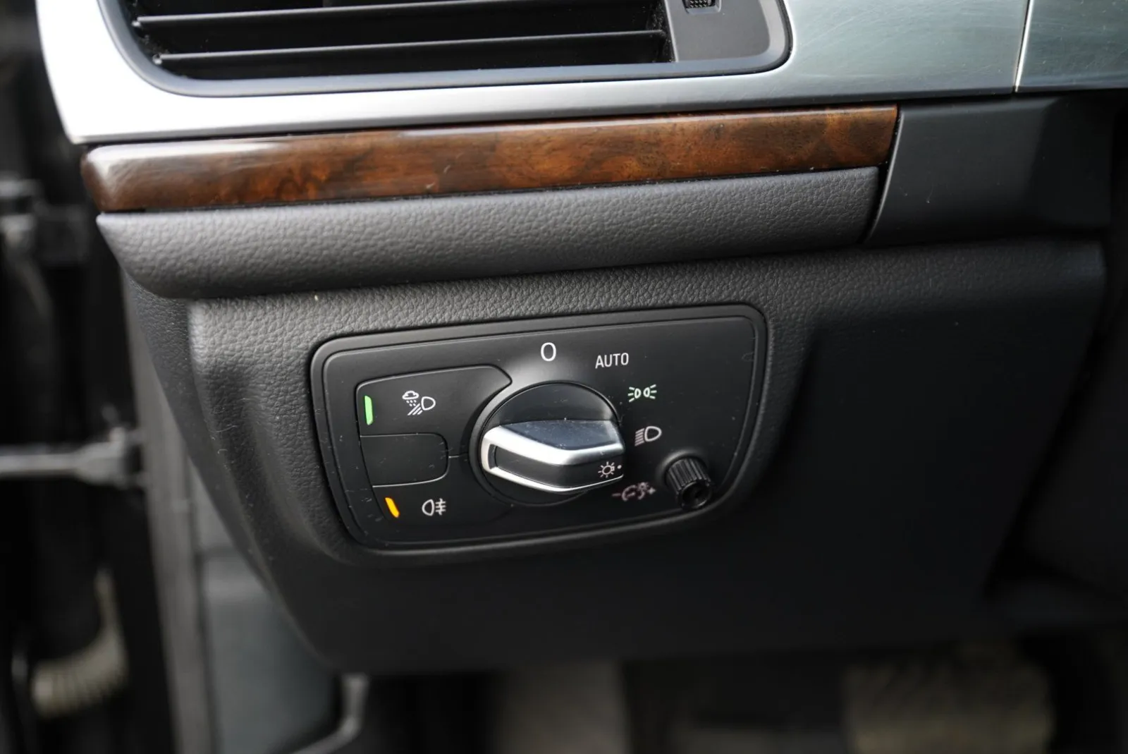 Audi A6 photo 28