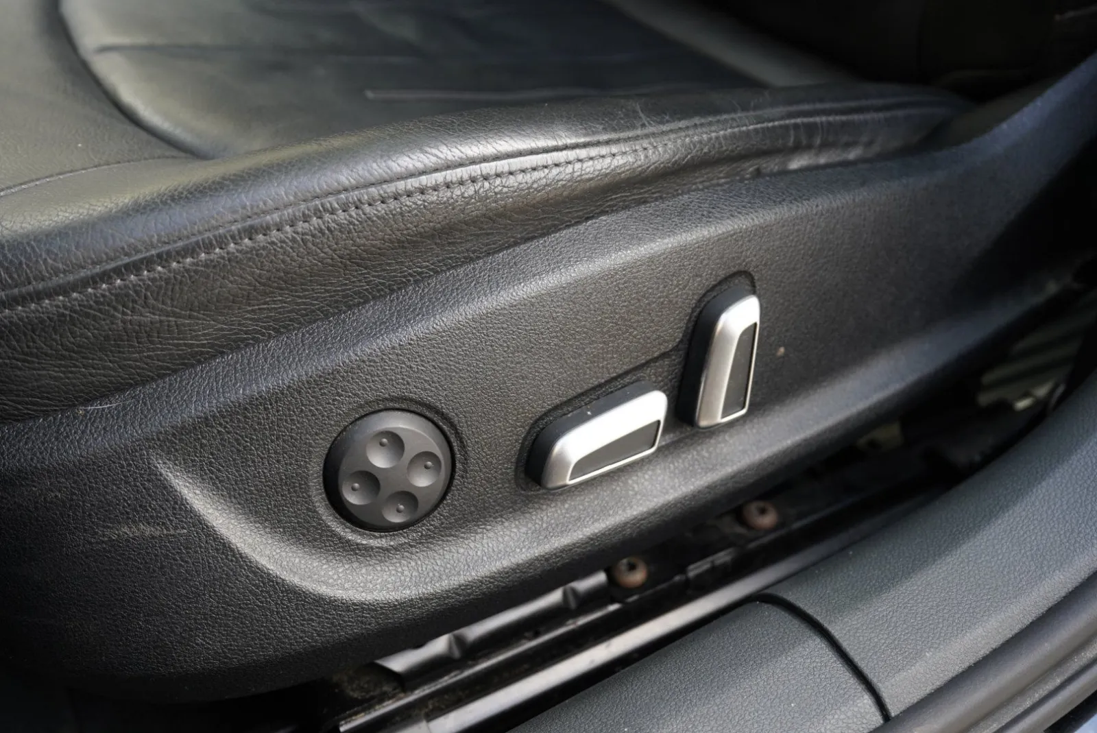 Audi A6 photo 25