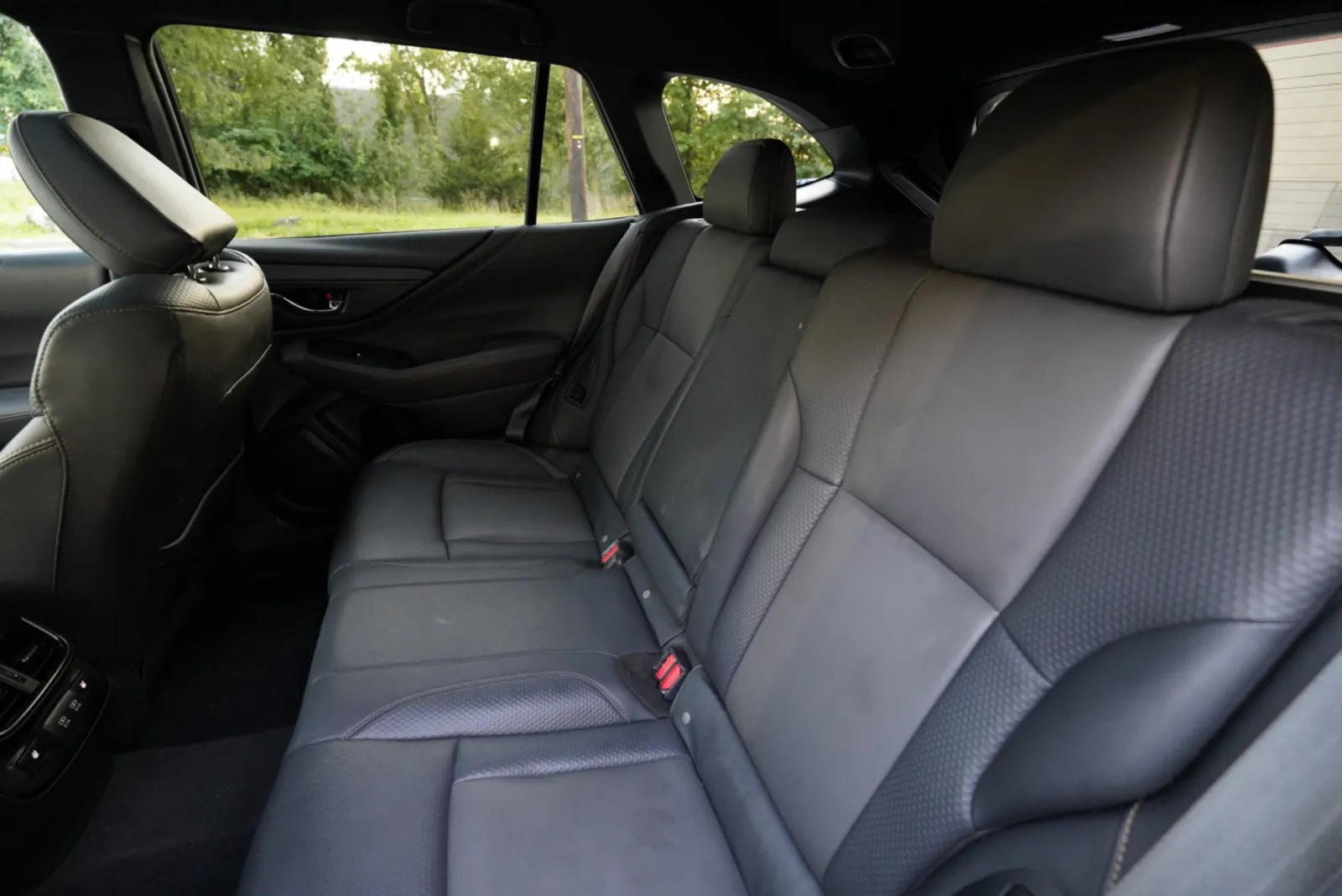 Subaru Outback photo 24
