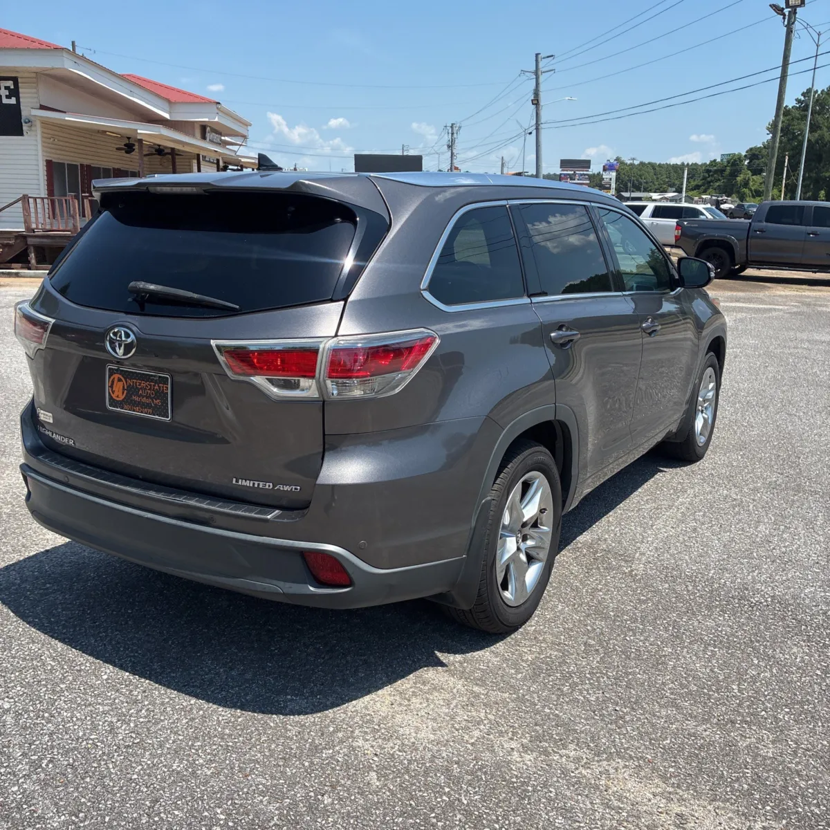 Toyota Highlander photo 8