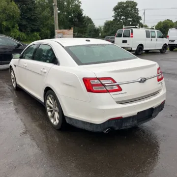 More photos of 2013 Ford Taurus Limited at 101 Motors, NJ
