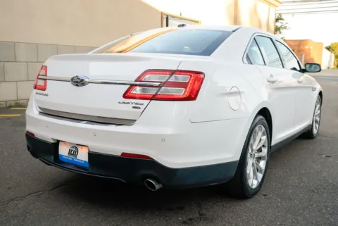 More photos of 2013 Ford Taurus Limited at 101 Motors, NJ
