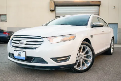 White 2013 Ford Taurus Limited for sale in Carlstadt, NJ