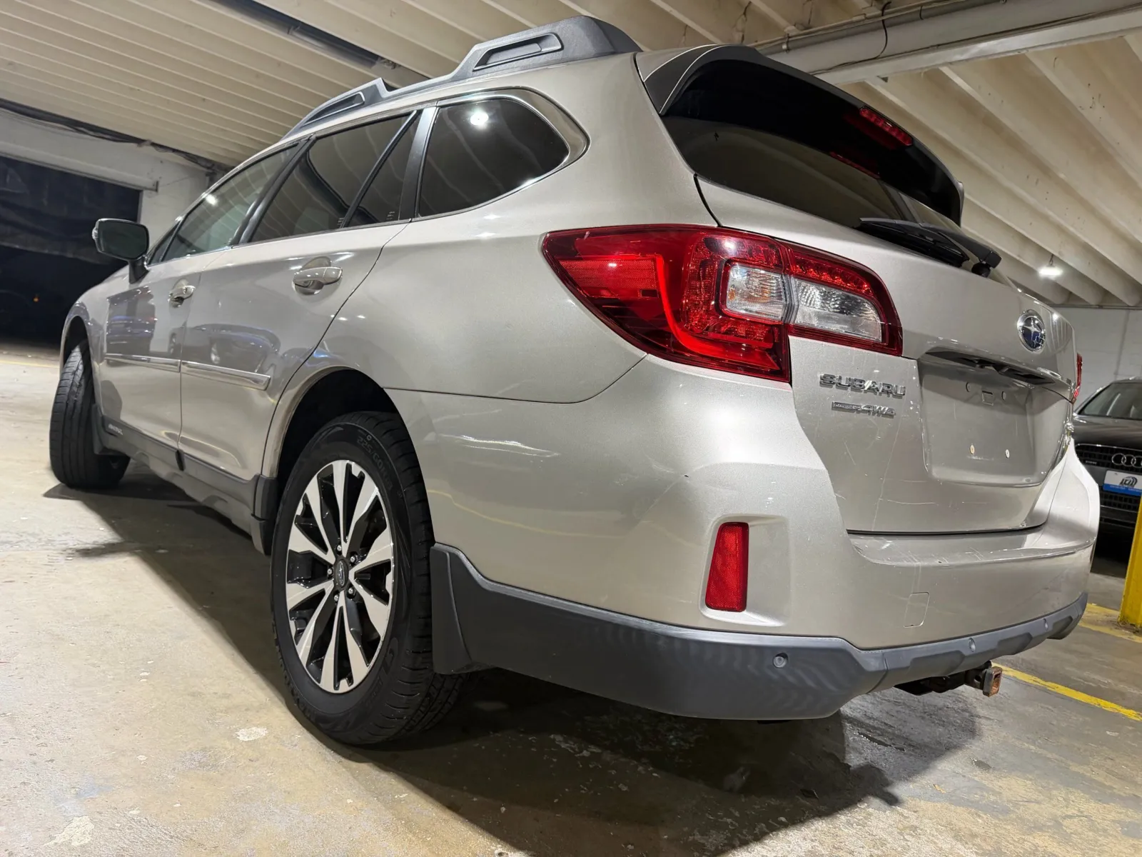 Subaru Outback photo 3