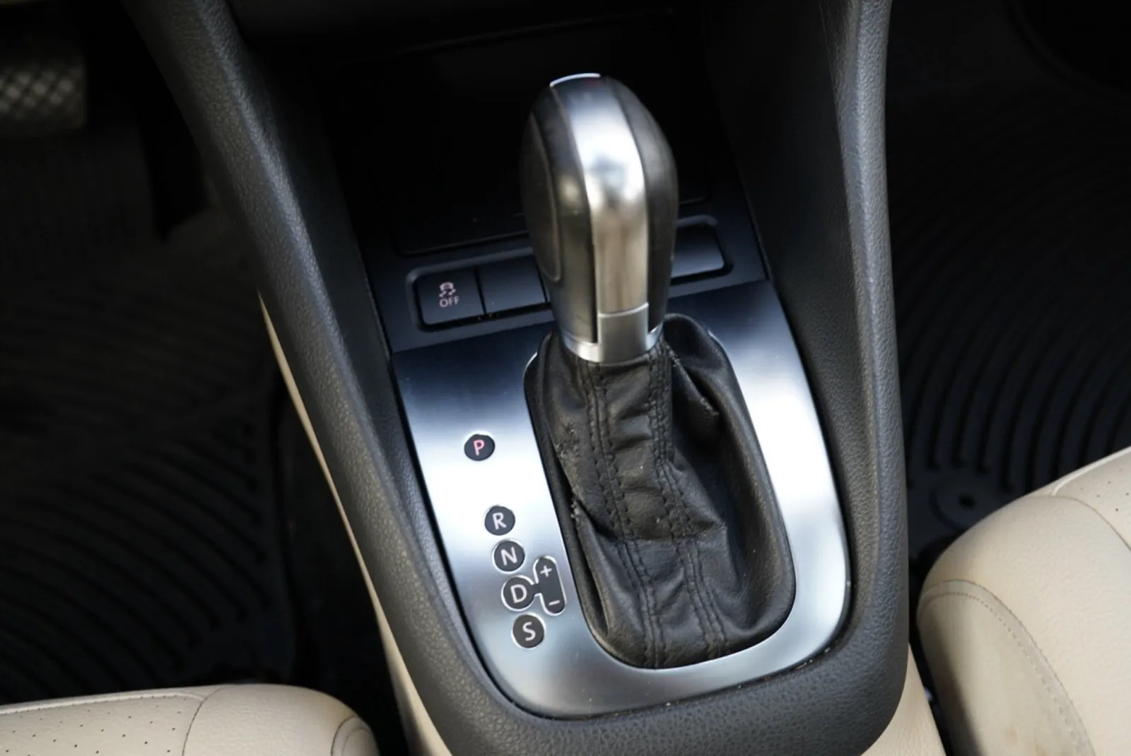 Volkswagen Jetta SportWagen photo 45