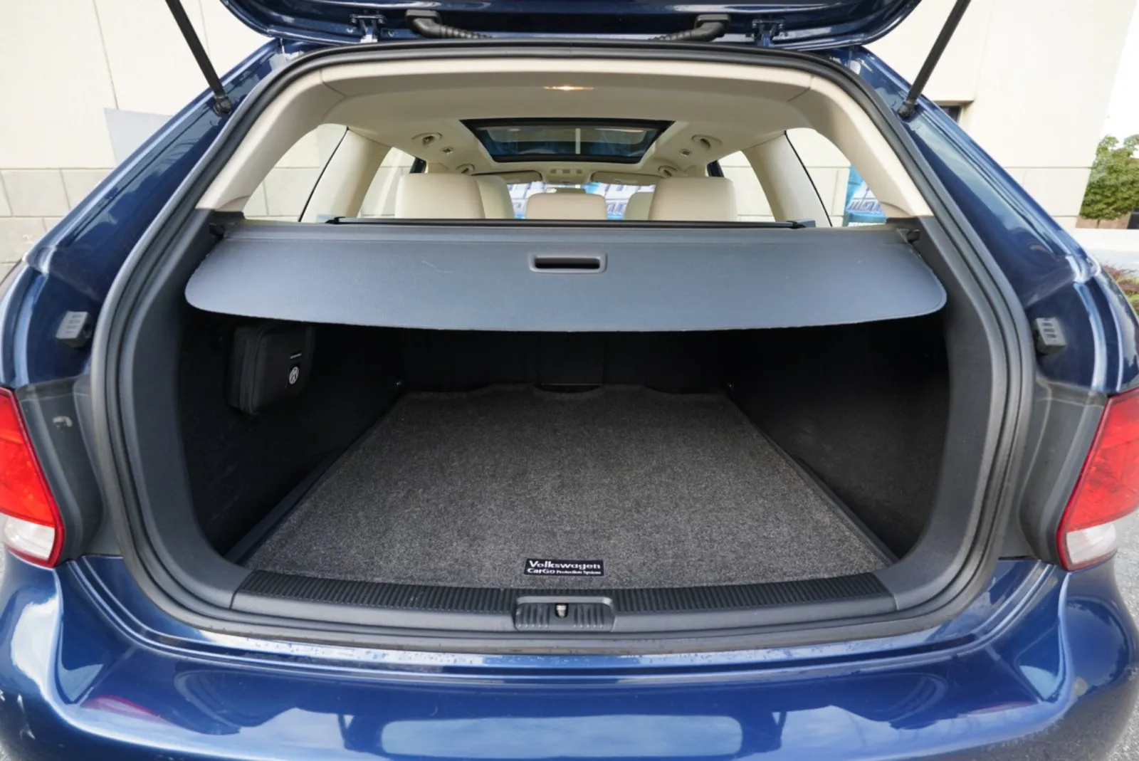 Volkswagen Jetta SportWagen photo 30