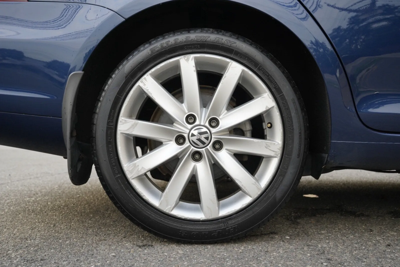 Volkswagen Jetta SportWagen photo 16