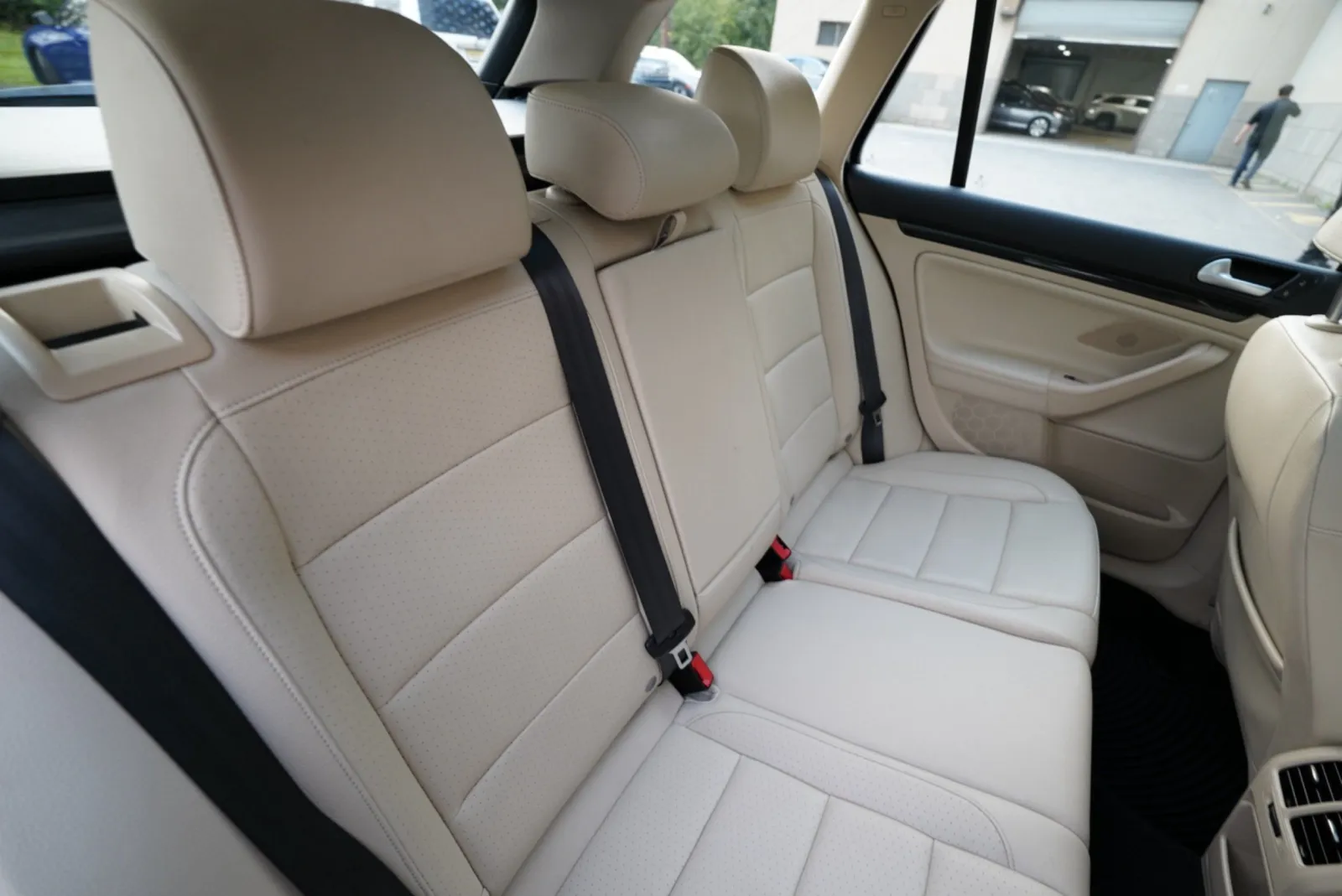 Volkswagen Jetta SportWagen photo 35