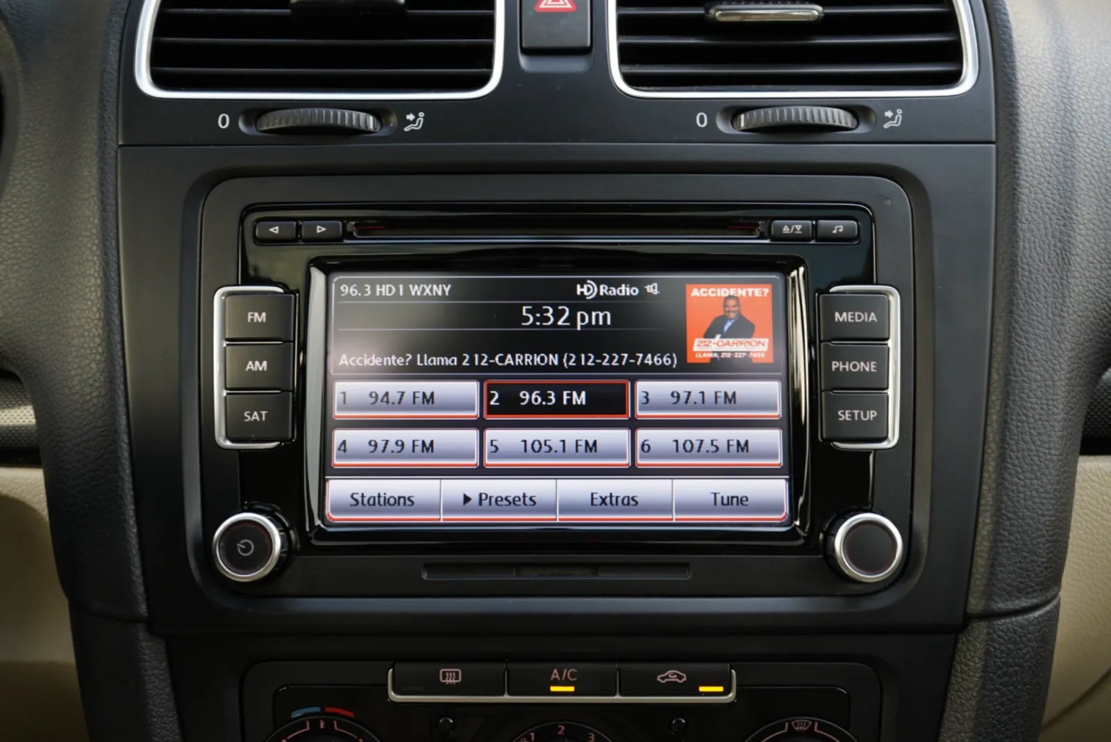 Volkswagen Jetta SportWagen photo 43