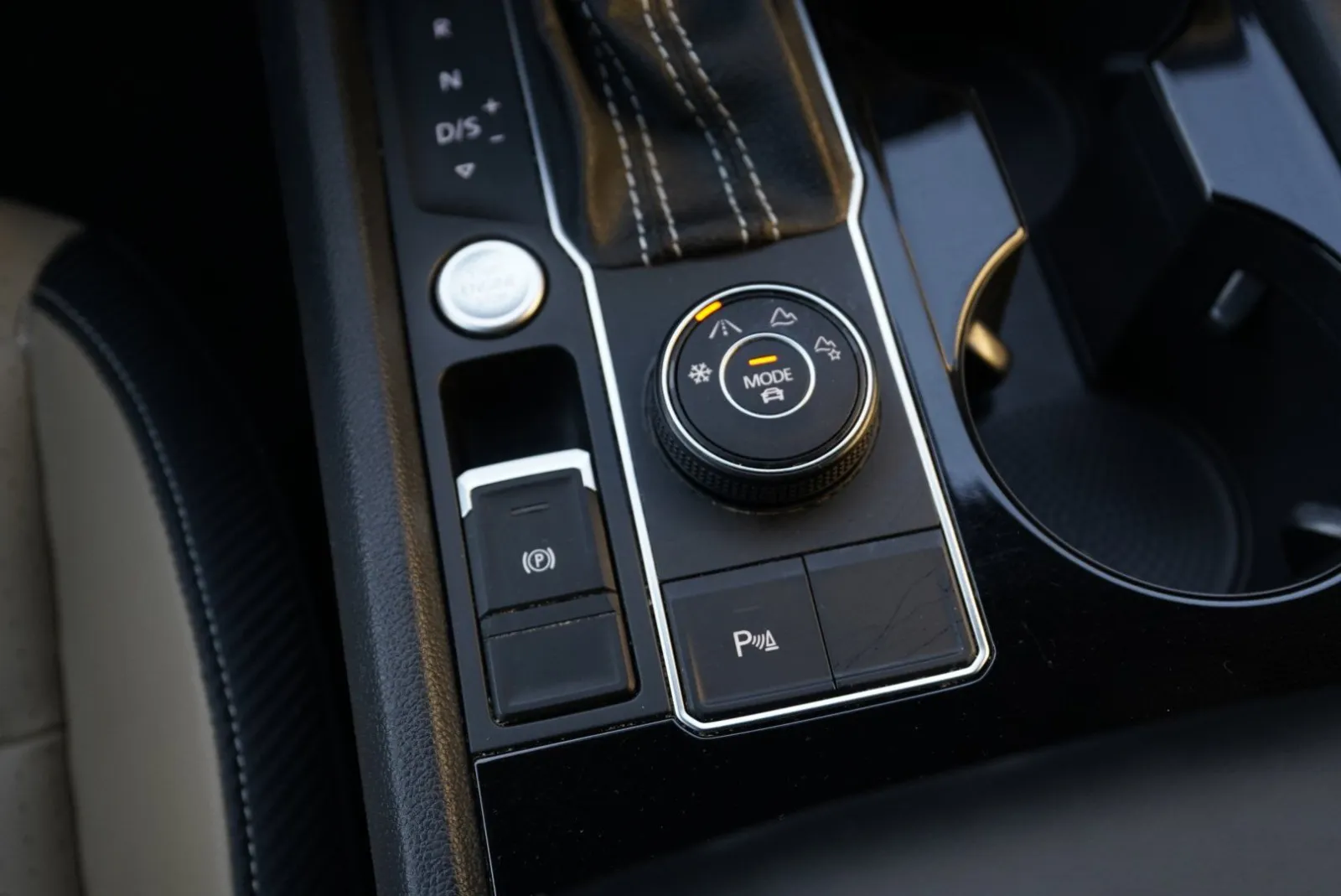 Volkswagen Atlas Cross Sport photo 50
