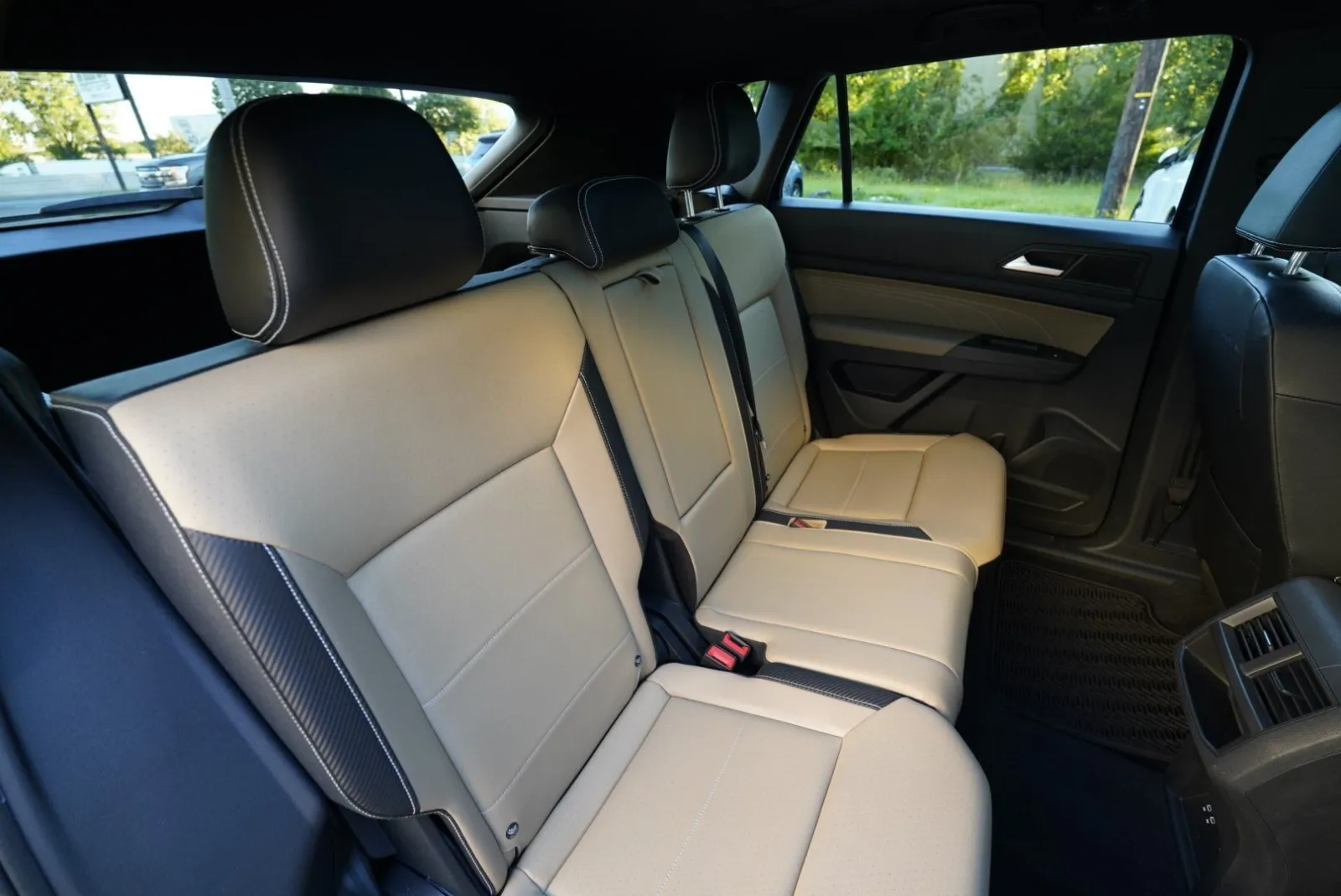 Volkswagen Atlas Cross Sport photo 38