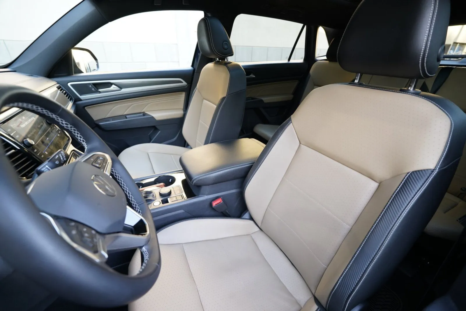 Volkswagen Atlas Cross Sport photo 24