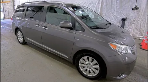 More photos of 2017 Toyota Sienna XLE 7 Passenger at 101 Motors, NJ