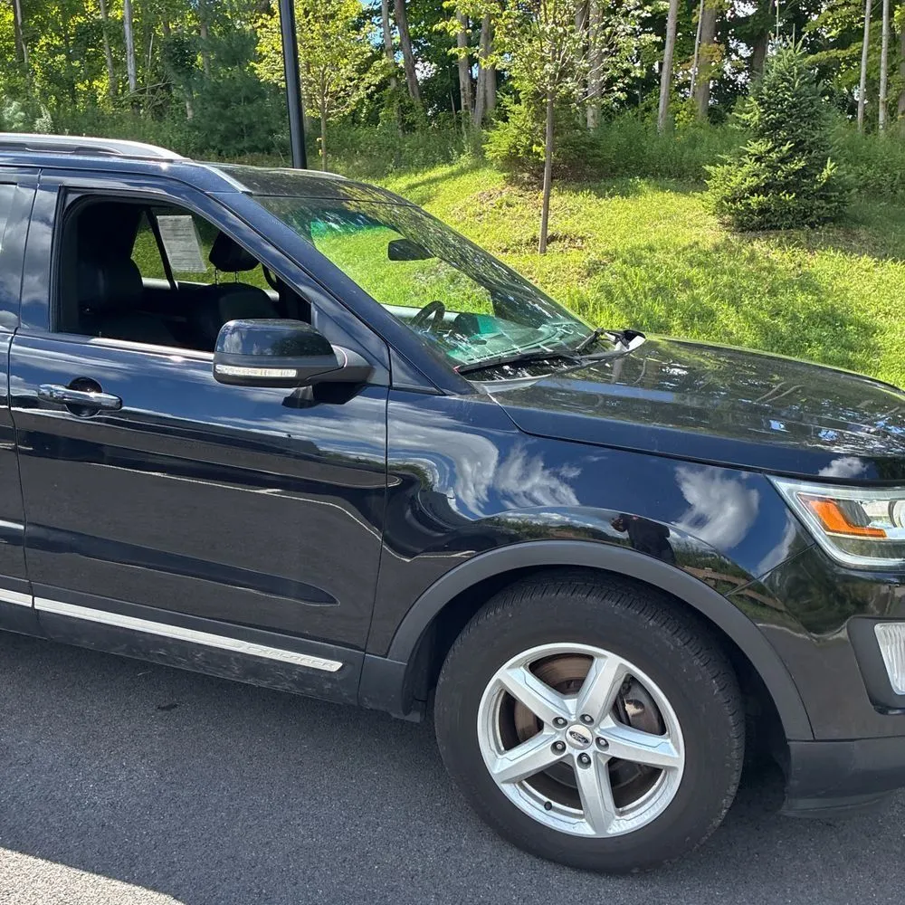 Ford Explorer photo 13