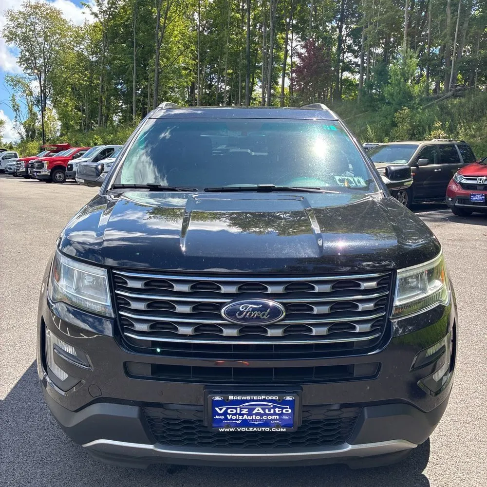 Ford Explorer photo 15