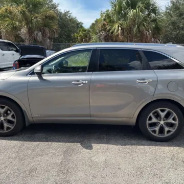 More photos of 2016 Kia Sorento 3.3L SX at 101 Motors, NJ
