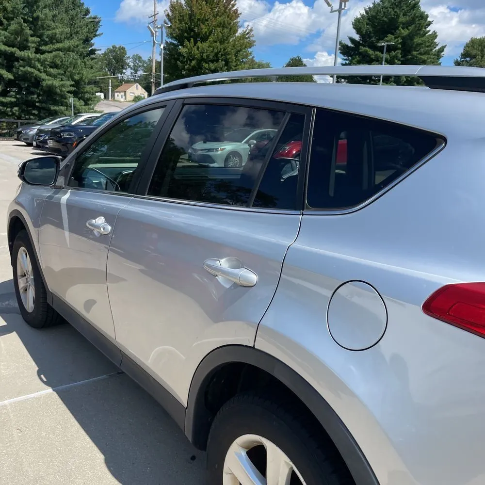 Toyota RAV4 photo 4