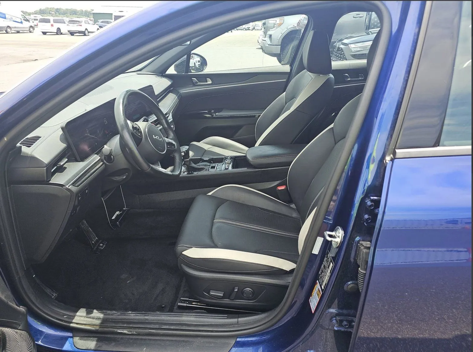 Kia K5 photo 9