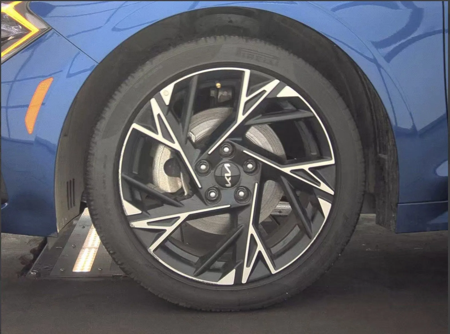 Kia K5 photo 13