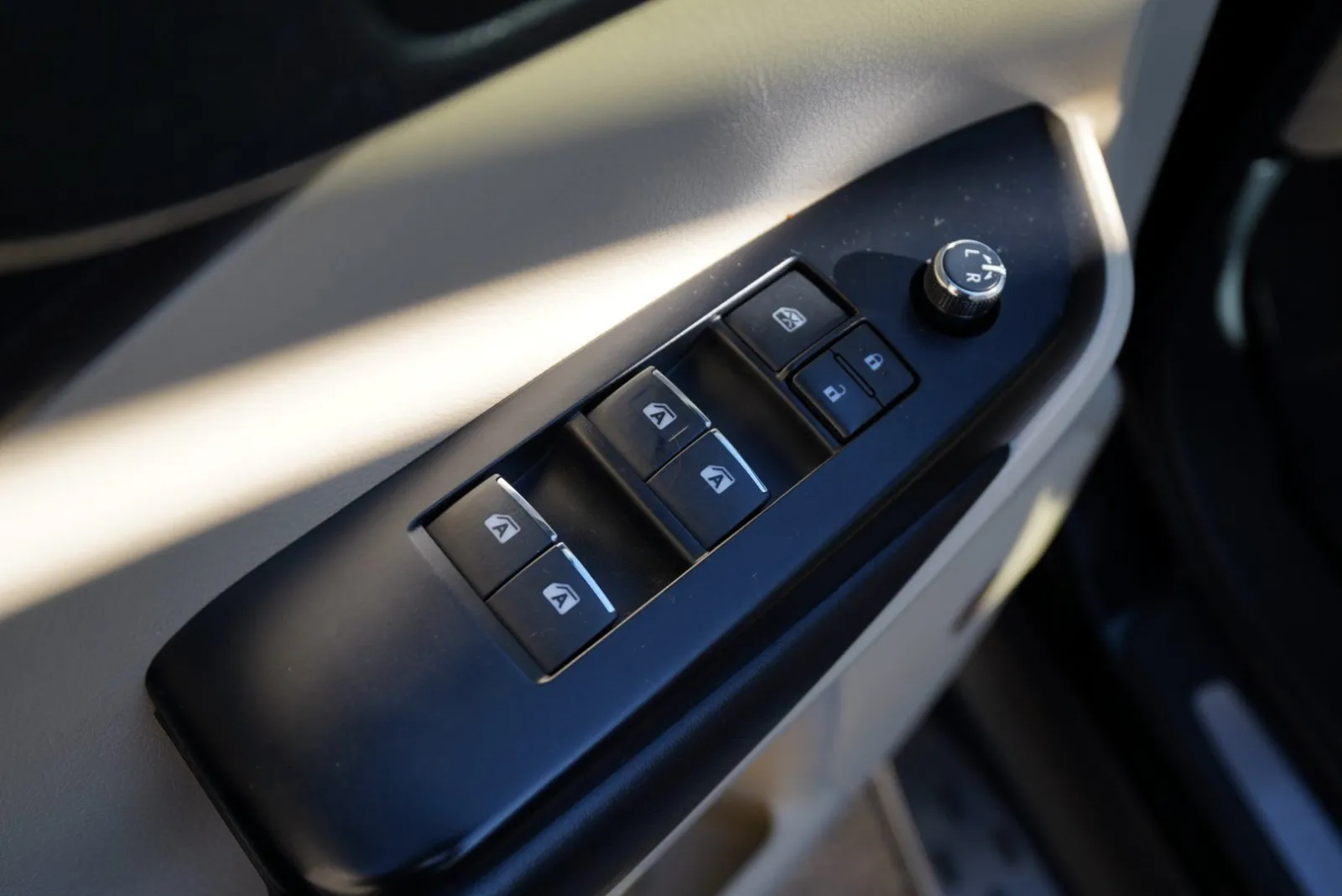 Toyota Highlander photo 19