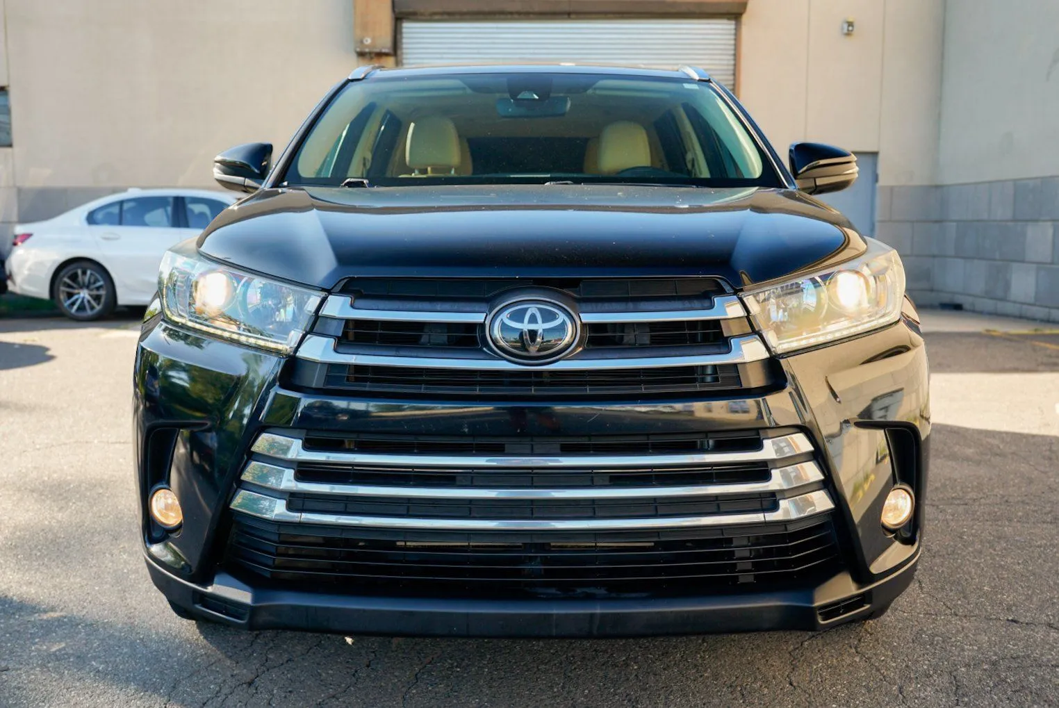 Toyota Highlander photo 2