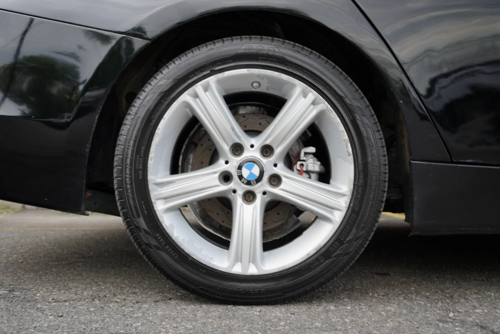 BMW 320i photo 13