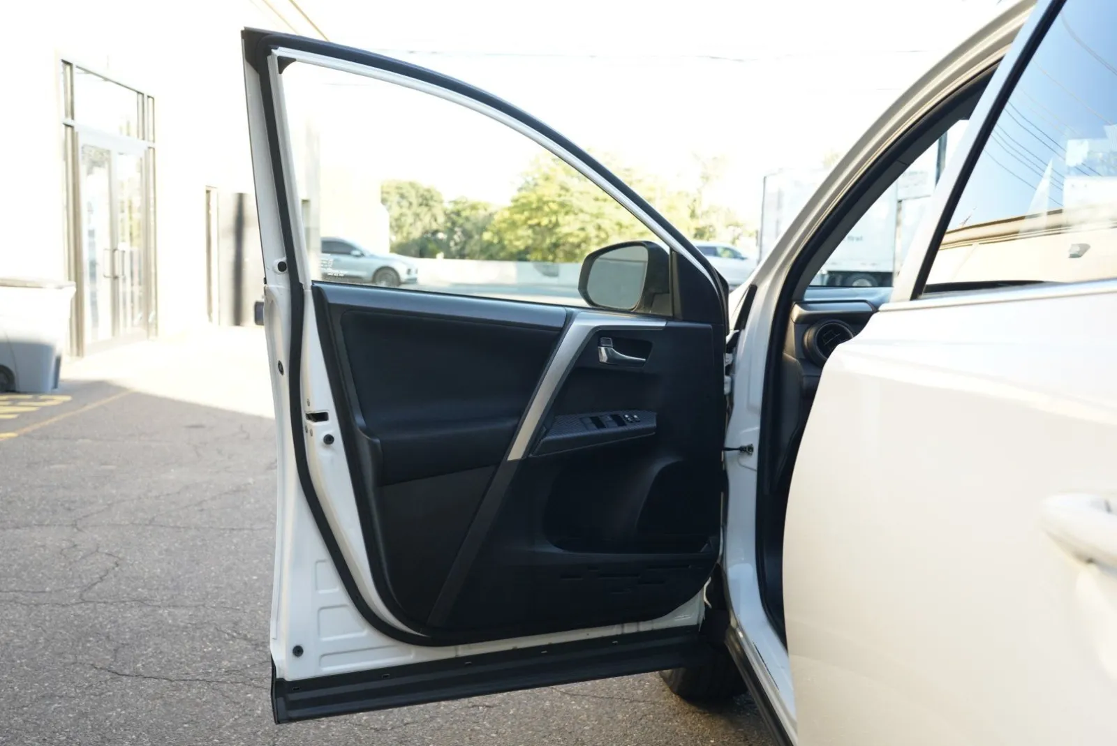 Toyota RAV4 photo 14