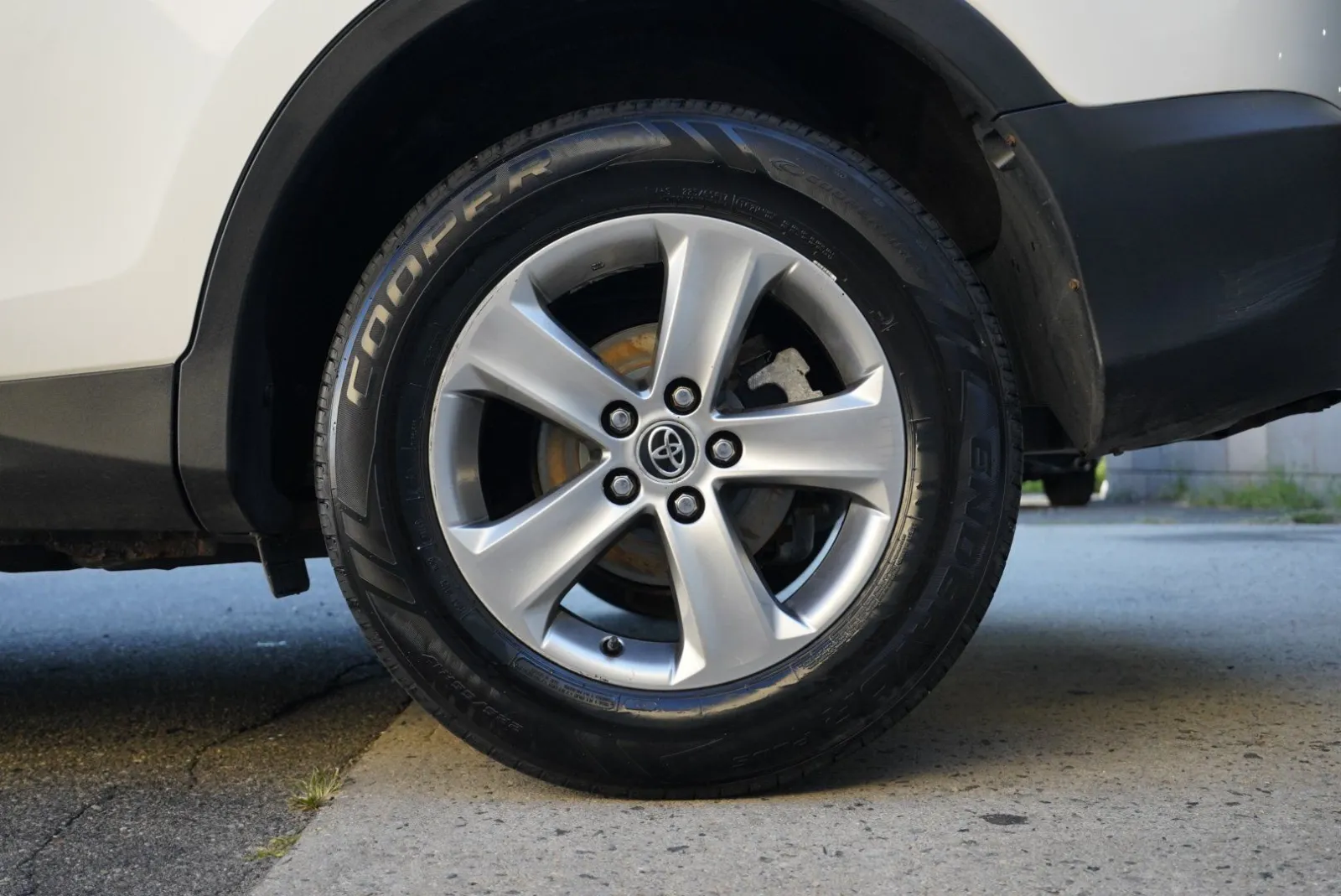 Toyota RAV4 photo 11