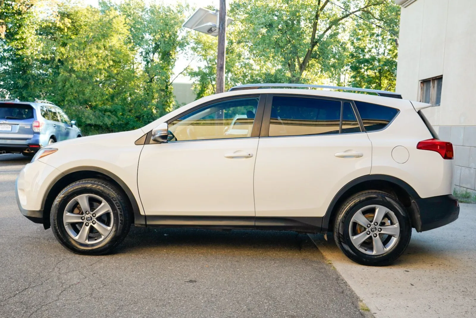 Toyota RAV4 photo 8