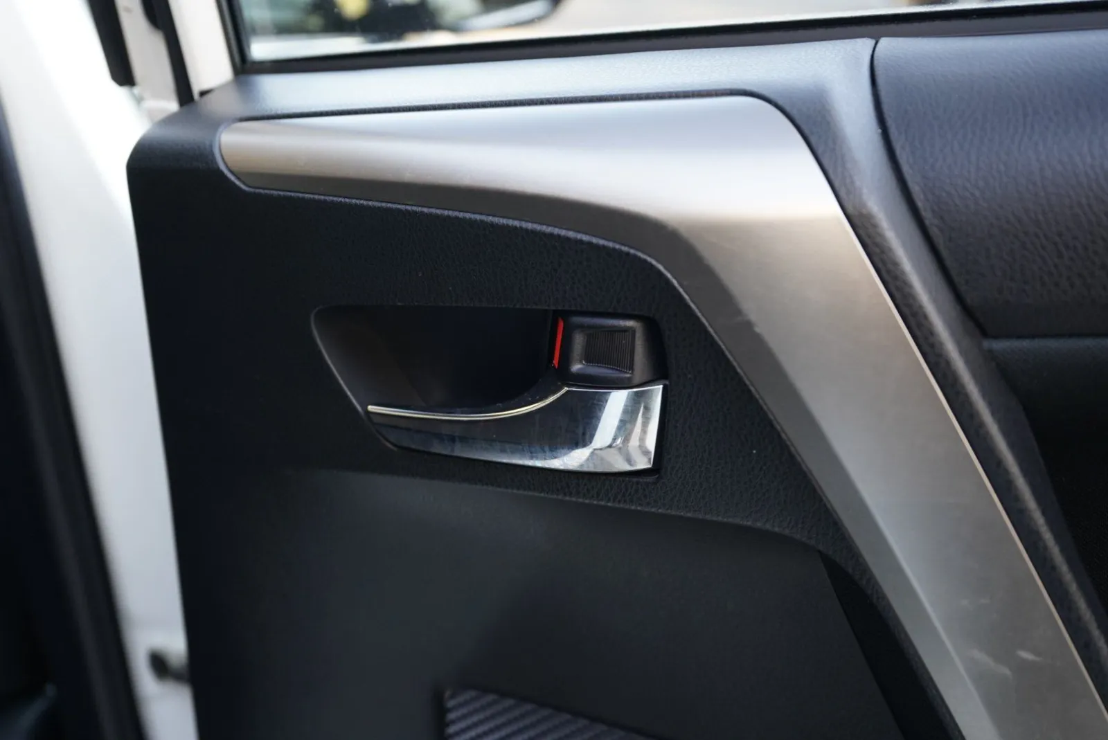 Toyota RAV4 photo 30