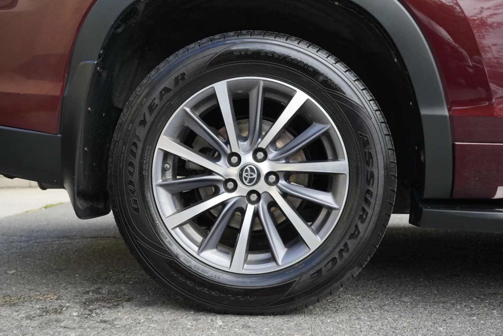 Toyota Highlander photo 16