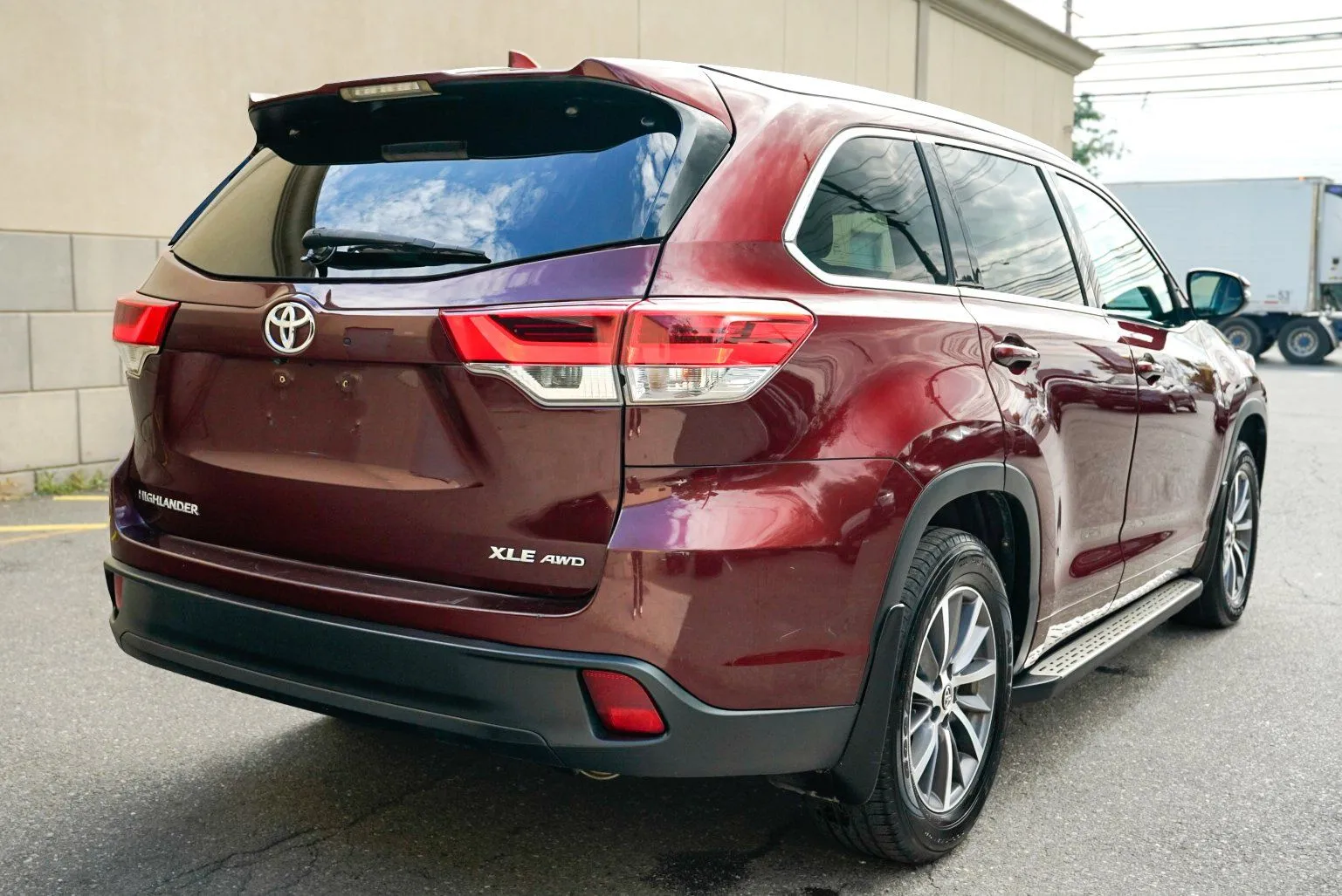 Toyota Highlander photo 5