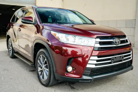 Another view of 2017 Toyota Highlander XLE for sale in Carlstadt, NJ at 101 Motors