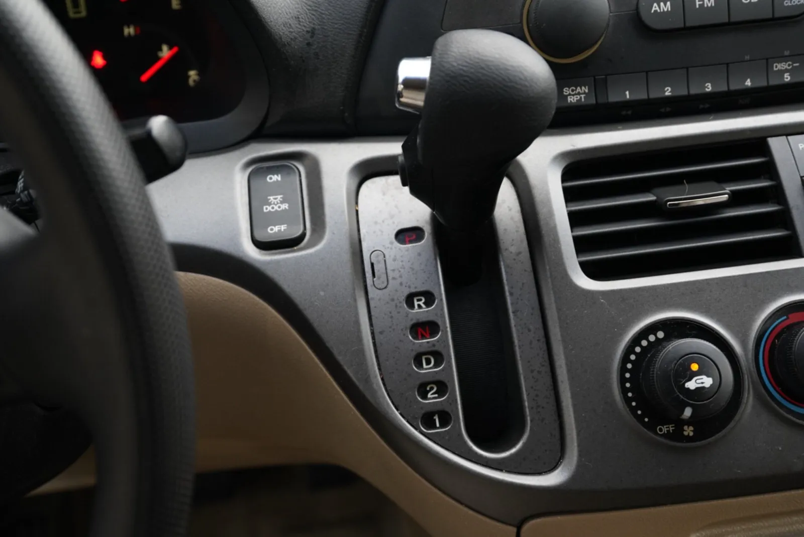 Honda Odyssey photo 38