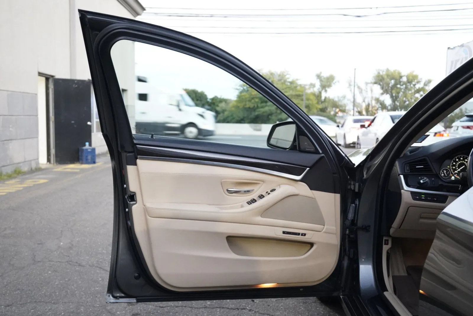 BMW 535i photo 18