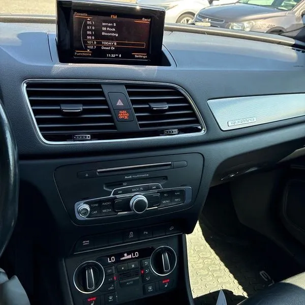 Audi Q3 photo 23