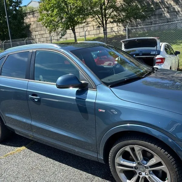 Audi Q3 photo 11