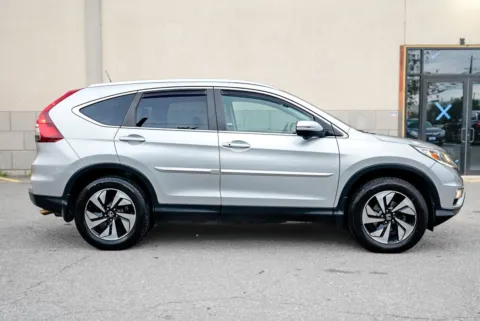 More photos of 2016 Honda CR-V Touring at 101 Motors, NJ