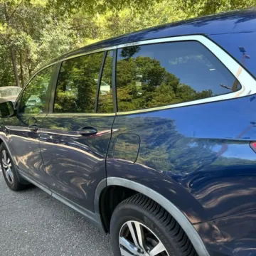 More photos of 2016 Honda Pilot EX-L at 101 Motors, NJ