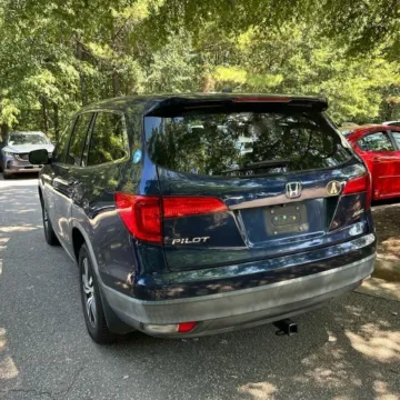 More photos of 2016 Honda Pilot EX-L at 101 Motors, NJ