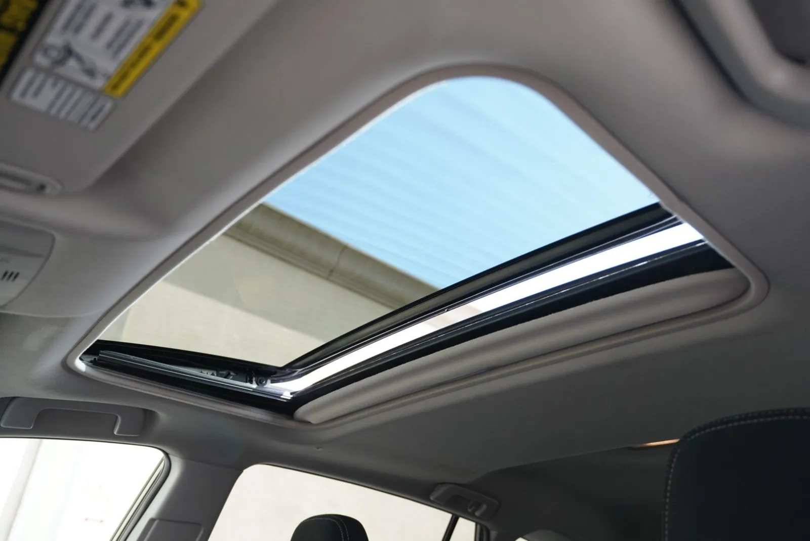 Toyota RAV4 photo 18