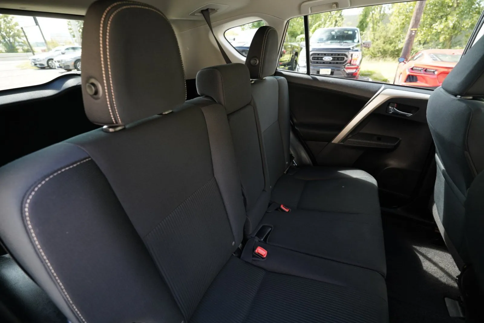 Toyota RAV4 photo 32