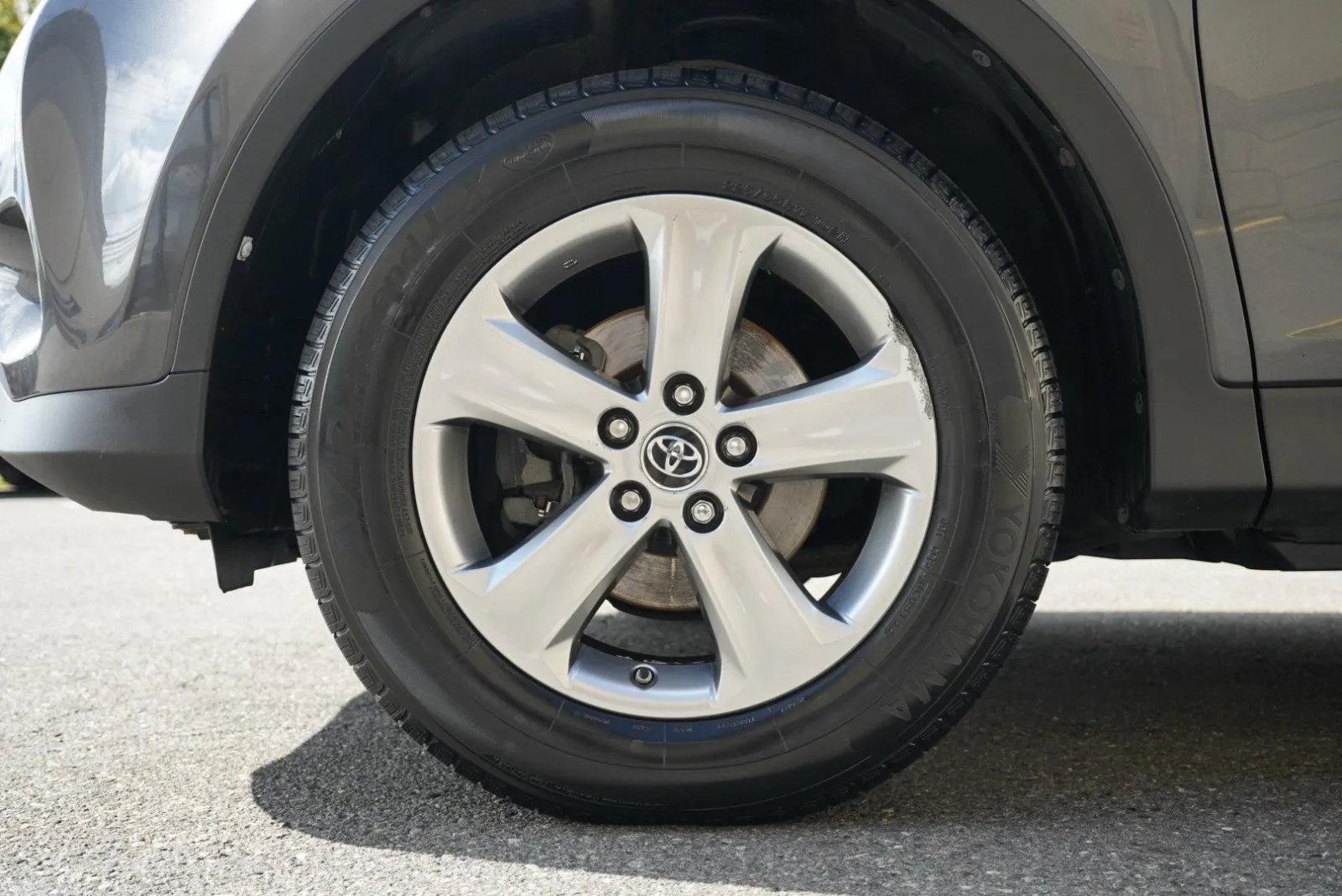 Toyota RAV4 photo 10