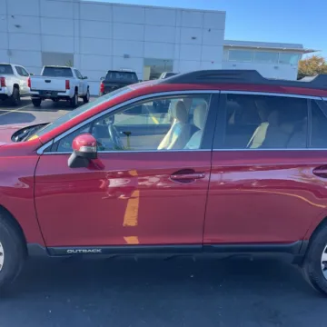 More photos of 2015 Subaru Outback 2.5i Limited at 101 Motors, NJ